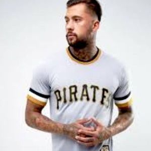 Men's Pittsburgh Pirates Cooperstown Jersey M